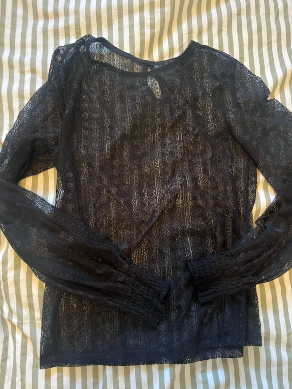 Dynamite Black Lace Long-Sleeve Blouse